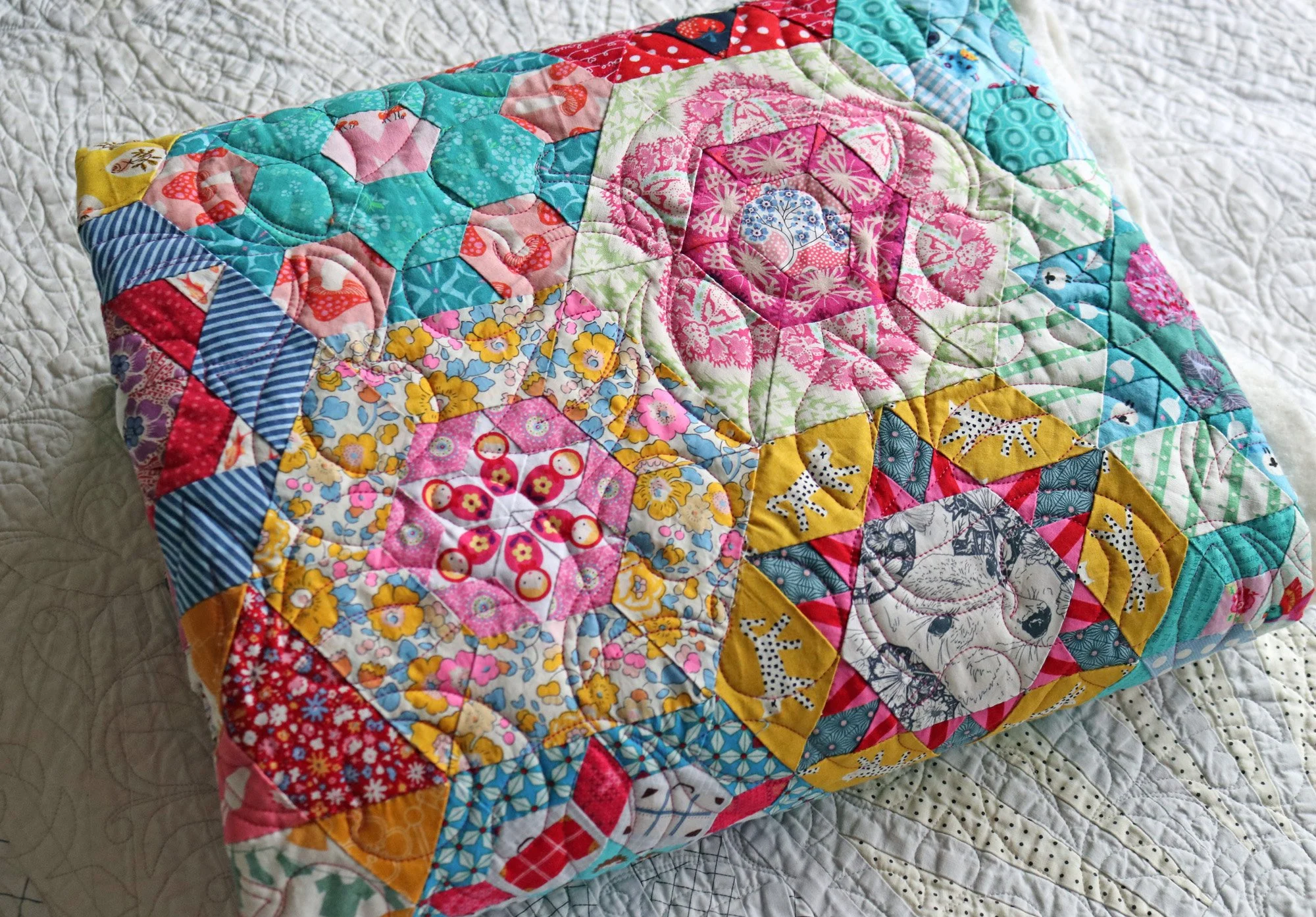 ★OSTKAKA★ Knut Mini Quilting_4COLORS in the Quilting Studio, no. 39 — Stitched in Color